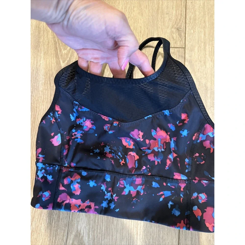 Lululemon Women Black Floral Mesh Panel Sports Bra Criss‎ Cross Straps